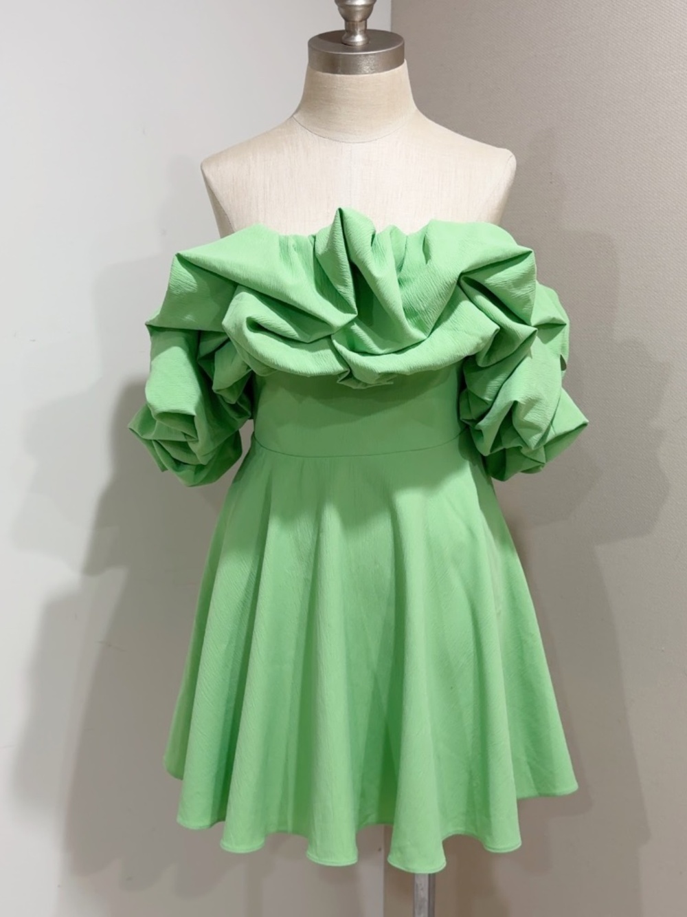 Luxxel Women's Pistachio-colored Off-the-shoulder Ruffle Mini Dress Size S - Picture 11 of 11